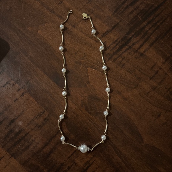 Ann Hand told pearl wavy necklace - Picture 1 of 6